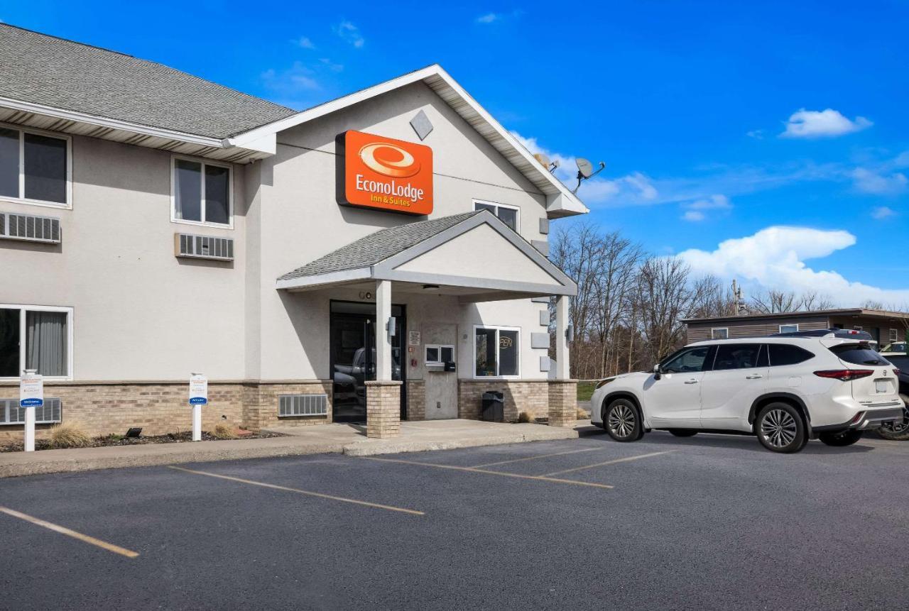 Econo Lodge Inn & Suites Канандейгуа Экстерьер фото